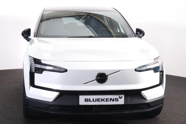 Volvo EX30 Plus 51 kWh - Climate Pack - Harman/Kardon audio - Parkeercamera achter - Parkeersensoren - Elektr. bedienb. bestuurdersstoel - Apple Carplay & Android Auto - Extra getint glas - 18' LMV