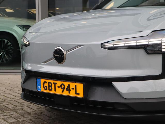 Volvo EX30 Single Motor Extended Range Plus 69 kWh | Stoel & Stuurverwarming | Semi elektrische trekhaak |