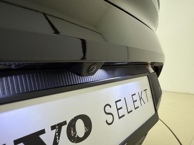 Volvo EX30 Extended Range Ultra / 20'' / Getint Glas / Elektr. Stoelen / 360 Camera / Panoramadak / Adapt. Cruise / BLIS / 22kw Boordlader /