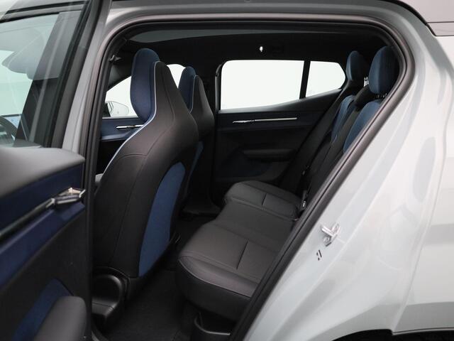 Volvo EX30 Single Motor Extended Range Ultra 270Pk | Google Navigatie | Apple & Android Carplay | Parkeersensoren Voor & Achter | 360 Camera | Adaptieve Cruise Control | Climate Control | Keyless Entry |