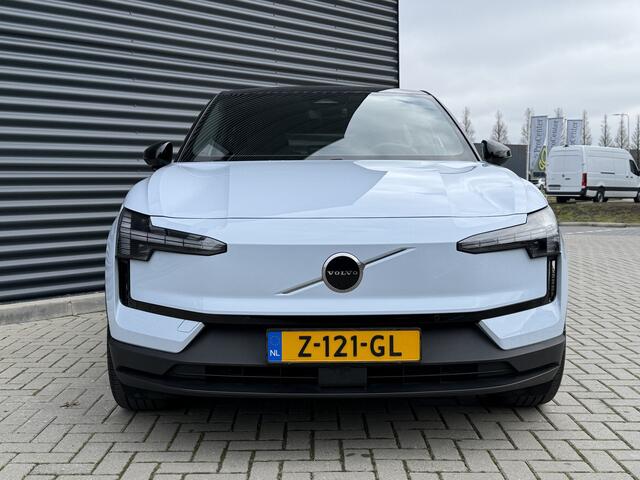 Volvo EX30 Single Motor Extended Range Plus 69 kWh Harman Kardon/Leder