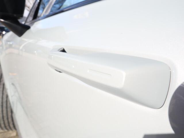 Volvo EX30 Single Motor Extended Range Plus 69 kWh | 20" velgen | Stoel/stuurverwarming | Bijtelling 2025 |