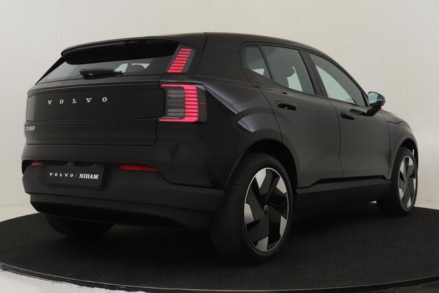 Volvo EX30 SINGLE MOTOR PLUS EUROPA 51 kWh -HARMAN/KARDON|CLIMATE|POWER-SEATS|KEYLESS|19"