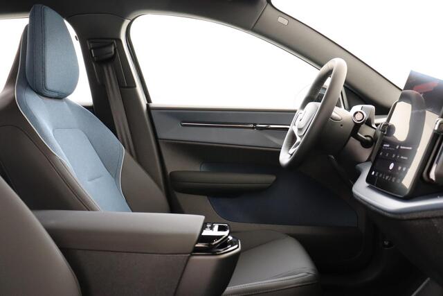 Volvo EX30 SINGLE MOTOR PLUS EUROPA 51 kWh -HARMAN/KARDON|CLIMATE|POWER-SEATS|KEYLESS|19"
