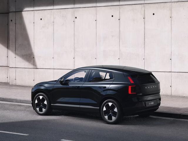 Volvo EX30 P3 Long Range Plus Europa 69 kWh | Parkeercamera | Harman Kardon | Stoel- en Stuurverwarming | Elektrische stoelen