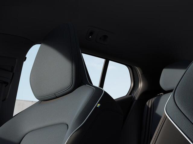 Volvo EX30 P3 Long Range Plus Europa 69 kWh | Parkeercamera | Harman Kardon | Stoel- en Stuurverwarming | Elektrische stoelen