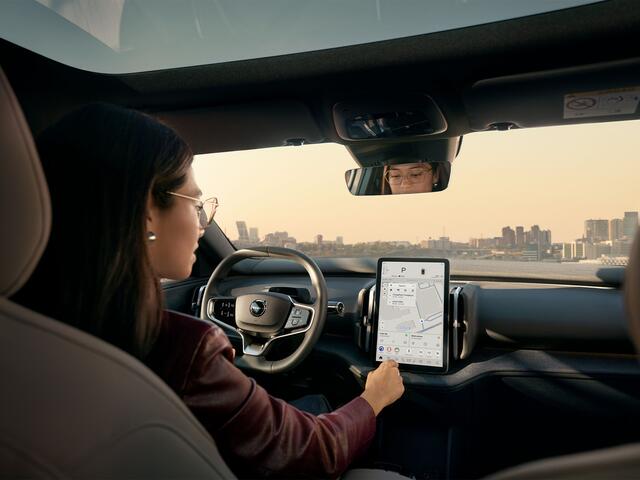 Volvo EX30 P5 Long Range Plus Europa Black Edition 69 kWh | Parkeercamera | Harman Kardon | Stoel- en Stuurverwarming | Elektrische stoelen