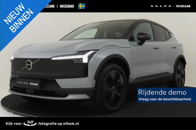 Volvo EX30 CROSS COUNTRY TWIN MOTOR PERFORMANCE ULTRA 69 kWh *DEMO VOORDEEL!* -PANO.DAK|HARMAN/KARDON|PRIVACY.GLAS|360°CAM|POWER-SEATS|AUT.PARKEREN|PINE