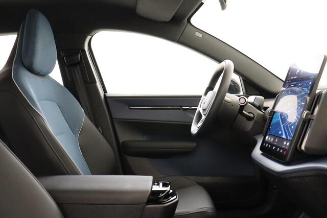Volvo EX30 SINGLE MOTOR EXTENDED RANGE CORE 69 kWh -ADAP.CRUISE|BLIS|CAMERA|METALLIC|WARMTEPOMP|18"