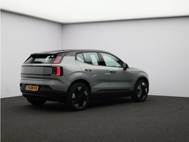 Volvo EX30 Single Motor Extended Range Plus 69 kWh / Stoel+Stuurverwarming / Harman Kardon / Achteruitrijcamera / Adaptive Cruise / BLIS / Pilot Assist / Keyless /