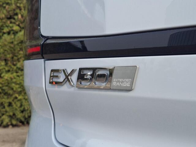 Volvo EX30 Single Motor Extended Range Plus 69 kWh | Pilot Assist | Harman/Kardon | BLIS | Stoel/Stuur Verwarming |