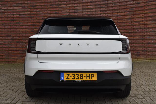 Volvo EX30 Extended Range 272PK Plus 69 kWh | Trekhaak | All-Season | Climate |