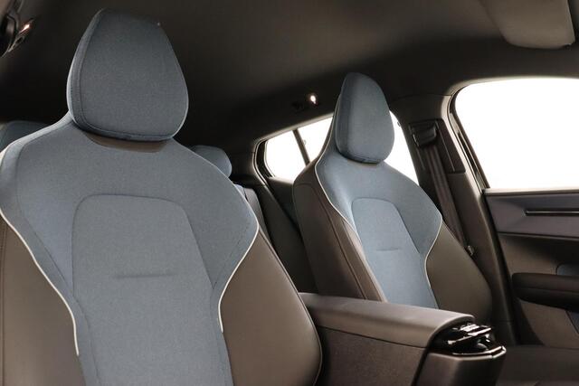 Volvo EX30 SINGLE MOTOR EXTENDED RANGE CORE 69 kWh -ADAP.CRUISE|BLIS|CAMERA|METALLIC|WARMTEPOMP|ALL-SEASON|18"