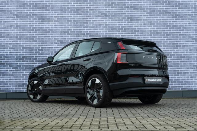 Volvo EX30 Single Motor Extended Range Ultra 69 kWh | Adaptieve Cruise Control | Panoramadak | Harman Kardon Audio | Warmtepomp | 360 Parkeercamera | BLIS |