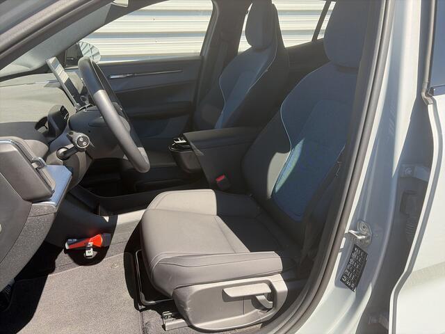 Volvo EX30 Extended Range Plus 69 kWh / Pack Climat / Warmtepomp /