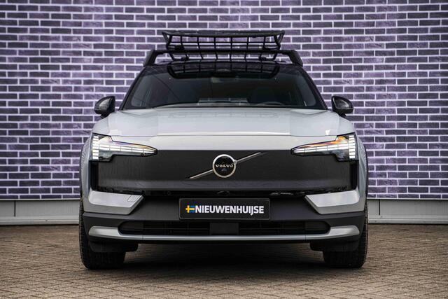 Volvo EX30 Cross Country Twin Motor Performance Ultra 69 kWh | Google | Long Range | 4x4 | Adaptieve Cruise | Stoel-/Stuurverwarming | Keyless | 360 Camera | Panoramadak | Elektr. Stoelen | Harman Kardon Audio | Elek. Achterklep | Getint Glas