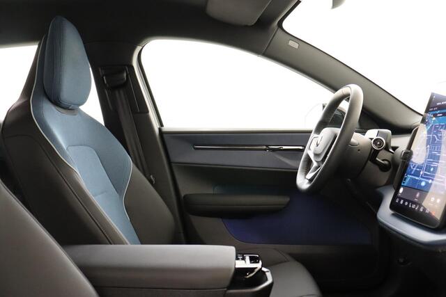 Volvo EX30 SINGLE MOTOR EXTENDED RANGE PLUS 69 kWh -CLIMATE|HARMAN/KARDON|CARPLAY|CAMERA|ADAP.CRUISE