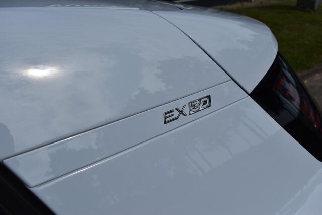 Volvo EX30 Extended Range 272PK Core 69 kWh | All season | Stoelverwarming | Stuurverwarming | ACC | Blis