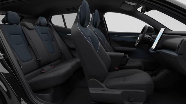 Volvo EX30 P3 Plus Europa 51 kWh | Snel Leverbaar | Elektrisch verstelbare voorstoelen | Stuur en Stoelverwarming | Harman/Kardon | Keyless | BLIS | Pilot Assist | Parkeercamera | Getint Glas |