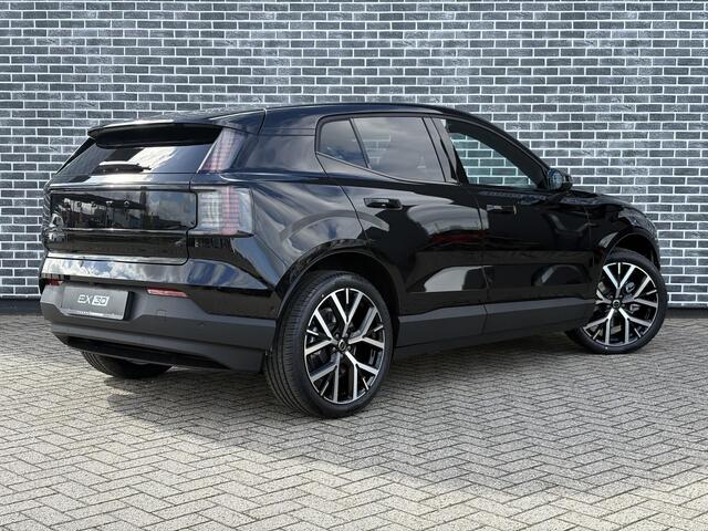 Volvo EX30 Single Motor Extended Range Ultra Black Edition Europa | Trekhaak | Stoel en Stuurverwarming | 20" Y Spaaks | 360° Camera | Harman & Kardon | Panoramadak | 22 kW Lader |