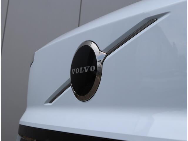 Volvo EX30 Single Motor Extended Range Plus 69 kWh | Trekhaak | Camera | Org. NL