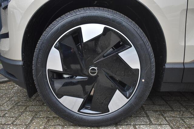 Volvo EX30 Single Motor Extended Range Plus Europa 69 kWh | Harman Kardon Soundbar | Adaptieve Cruise Control | Google Navigatie | Elektrische voorstoelen met Memory | Climate Pack | Parkeersensoren voor en achter | Parkeercamera achter |