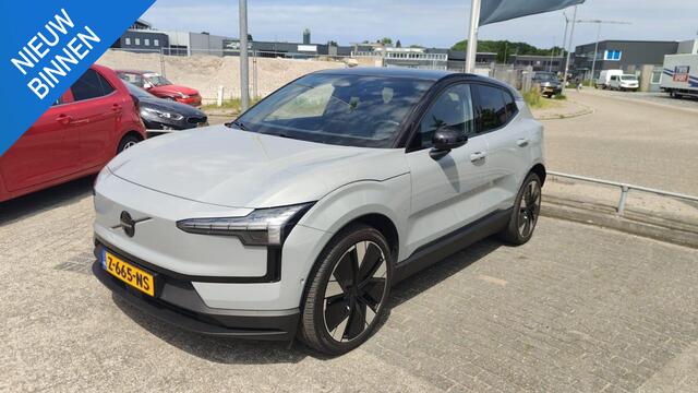 Volvo EX30 TWIN MOTOR PERFORMANCE ULTRA 69 KWH I STOEL- EN STUURVERWARMING I 428PK I ADAPTIVE CRUISE CONTROL I P-CAMERA I APPLE CARPLAY