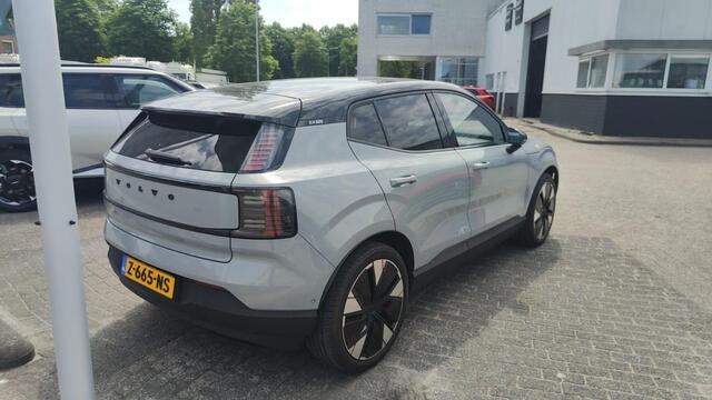 Volvo EX30 TWIN MOTOR PERFORMANCE ULTRA 69 KWH I STOEL- EN STUURVERWARMING I 428PK I ADAPTIVE CRUISE CONTROL I P-CAMERA I APPLE CARPLAY