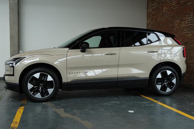 Volvo EX30 P3 Plus Europa 51 kWh | Google Infotainment | Stoelverwarming | Stuurwielverwarming | Google Infotainment | Parkeercamera | Parkeersensoren voor + achter | Electrische bedienbare voorstoelen |