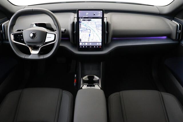 Volvo EX30 SINGLE MOTOR EXTENDED RANGE PLUS 69 kWh -HARMAN/KARDON|CAMERA|ADAP.CRUISE|BLIS|PRIVACY.GLAS