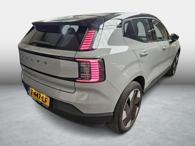 Volvo EX30 Single Motor Extended Range Plus 69 kWh | Climate Pack | Stoel en Stuurverwarming | Keyless Entry | Zwart Dak | Adaptieve Cruise Control | Blis |