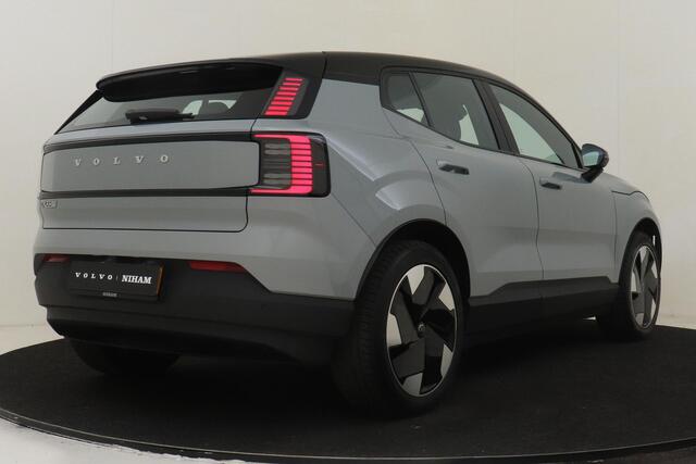 Volvo EX30 SINGLE MOTOR EXTENDED RANGE PLUS 69 kWh -HARMAN/KARDON|CLIMATE|CAMERA|ADAP.CRUISE|BLIS|PRIVACY.GLAS|TREKHAAK|19"|SoH:100%