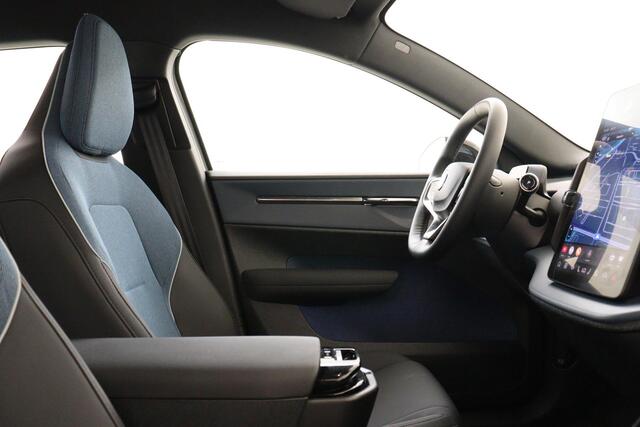 Volvo EX30 SINGLE MOTOR EXTENDED RANGE PLUS 69 kWh -HARMAN/KARDON|CLIMATE|CAMERA|ADAP.CRUISE|BLIS|PRIVACY.GLAS|TREKHAAK|19"|SoH:100%