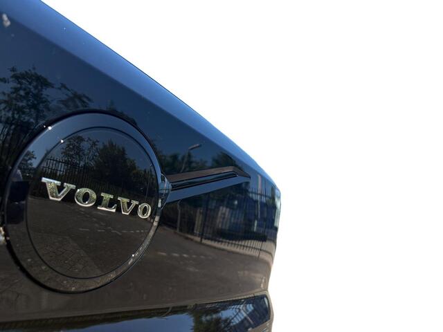 Volvo EX30 Single Motor Ext Range Plus Black Ed Europa 69 kWh l 20' Zwarte velgen l