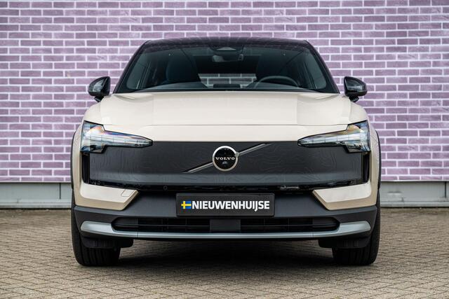 Volvo EX30 Cross Country P5 Long Range Plus Europa 69 kWh | Harman Kardon Audio | Adaptieve Cruise Control | BLIS | Getint Glas | Stoel-/Stuurverwarming | Keyless |