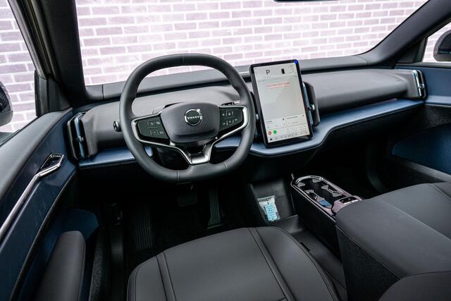 Volvo EX30 Cross Country P5 Long Range Plus Europa 69 kWh | Harman Kardon Audio | Adaptieve Cruise Control | BLIS | Getint Glas | Stoel-/Stuurverwarming | Keyless |