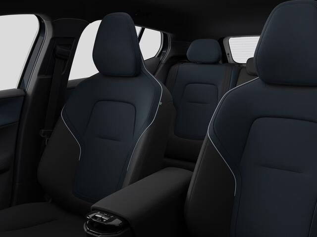 Volvo EX30 P3 Long Range Plus Europa 69 kWh | Parkeercamera | Harman Kardon | Stoel- en stuurverwarming | Elektrische stoelen