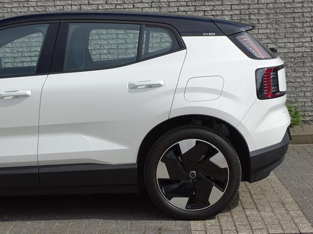 Volvo EX30 Single Motor Extended Range Plus 69 kWh | HK sound |