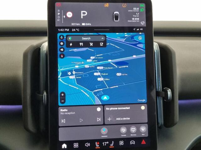 Volvo EX30 Single Motor Extended Range Plus 69 kWh | Trekhaak | Power Seats | Memory | Stoel/stuurverwarming | Camera | Harman/Kardon | Warmtepomp | DAB | BLIS |