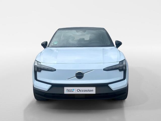 Volvo EX30 Single Motor Extended Range Plus 69 kWh | SOH 99,5% | Carplay | Trekhaak | Camera |