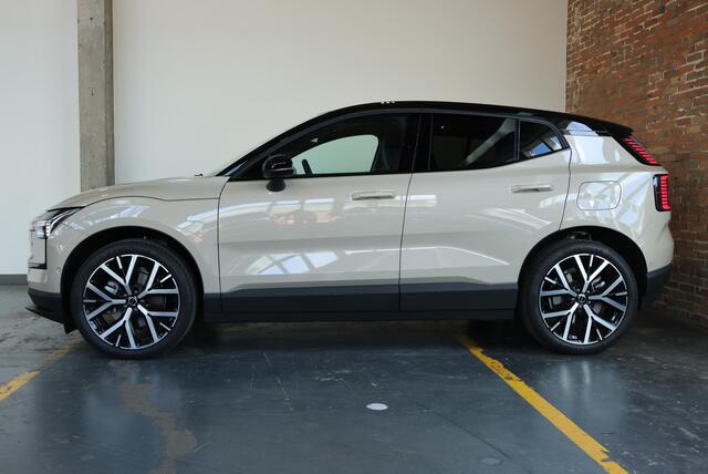 Volvo EX30 P5 Long Range Ultra Europa 69 kWh 36| 20" Lichtmetalen velgen | Harman Kardon Premium Audio | Stoelverwarming | Stuurwielverwarming | Google Infotainment | Panoramadak | 360° Parkeercamera | Parkeersensoren voor + achter