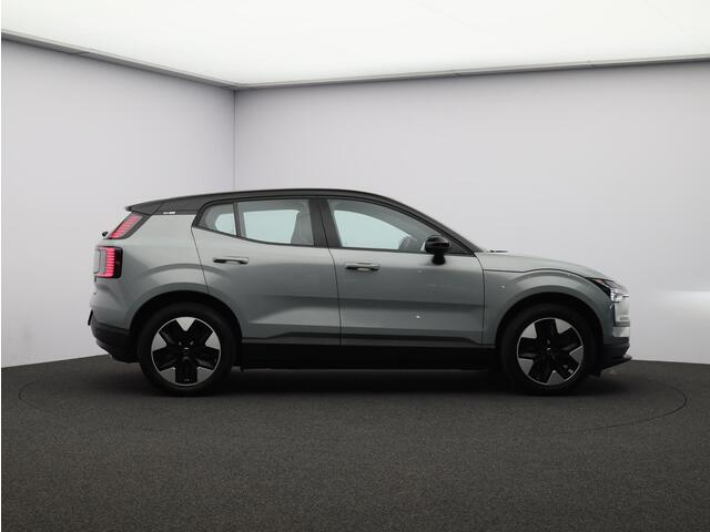 Volvo EX30 Single Motor Plus 51 kWh / Stoel+Stuurverwarming / Harman Kardon / BLIS / Adaptive Cruise / Keyless Entry / Pilot Assist /