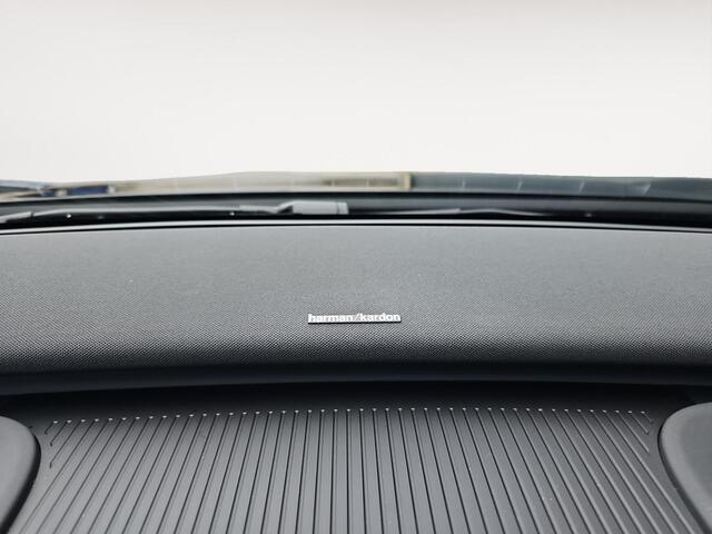 Volvo EX30 Single Motor Extended Range Plus 69 kWh | Harman/Kardon sound | Stoel & Stuur Verwarming | Apple Carplay/Android Auto
