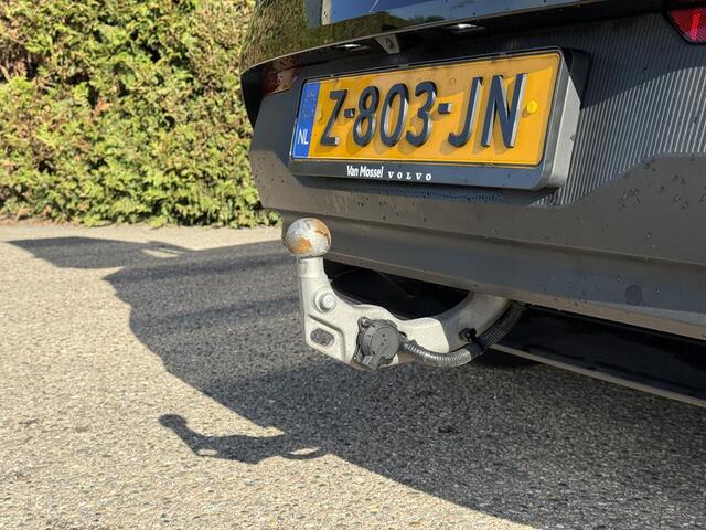 Volvo EX30 Single Motor Extended Range Plus 69 kWh | Blis | Trekhaak | Keyless | Cruise control | Harman / Kardon audio | Stoel/Stuur Verwarming