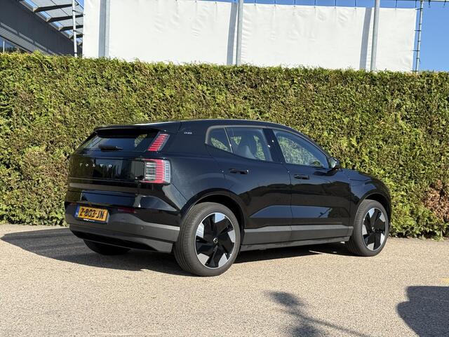 Volvo EX30 Single Motor Extended Range Plus 69 kWh | Blis | Trekhaak | Keyless | Cruise control | Harman / Kardon audio | Stoel/Stuur Verwarming