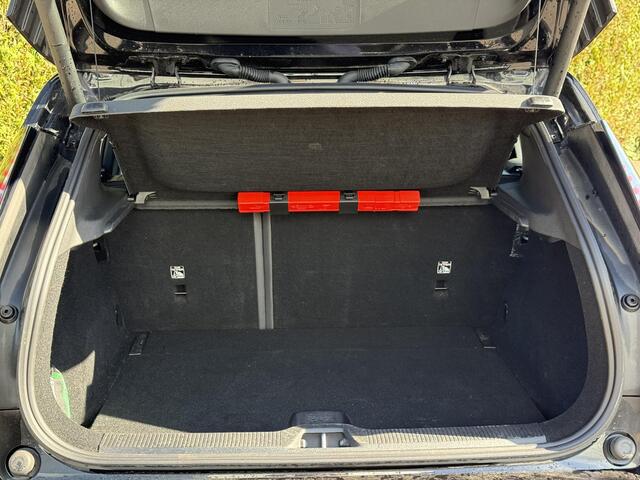 Volvo EX30 Single Motor Extended Range Plus 69 kWh | Blis | Trekhaak | Keyless | Cruise control | Harman / Kardon audio | Stoel/Stuur Verwarming