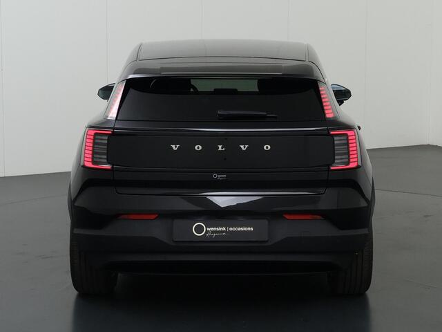 Volvo EX30 Single Motor Extended Range Core 69kWh | Camera | Stoelverwarming | DAB | Apple CarPlay/Android Auto | Stuurverwarming | Rijassistentpakket | LED |