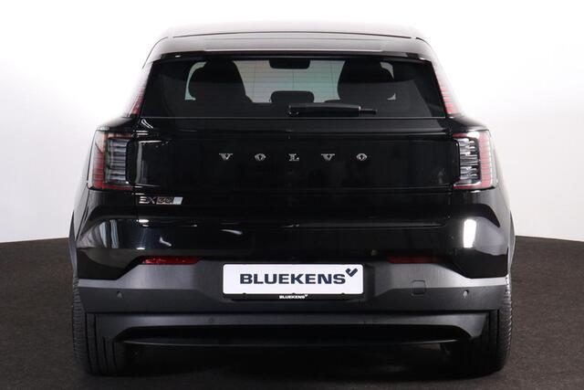 Volvo EX30 Single Motor Extended Range Plus Europa 69 kWh - Adaptive Cruise Control - Pilot Assist - Harman/Kardon audio - Parkeercamera achter - Elektrisch bedienbare voorstoelen - Verwarmde voorstoelen & stuur - Parkeersensoren voor & achter - Draadloze tel. lader - BLIS dodehoekassistentie - 20" LMV