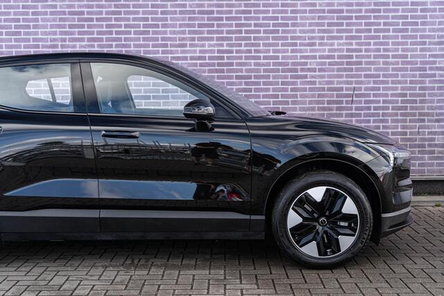 Volvo EX30 P3 Plus Europa 51 kWh | Stoel-/Stuurverwarming | Sfeerverlichting | Draadloos Opladen Telefoon | Camera | Elektisch bedienbare stoelen | Park Assist | DAB | LED Koplampen |