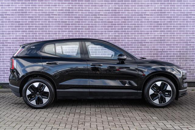 Volvo EX30 P3 Plus Europa 51 kWh | Stoel-/Stuurverwarming | Sfeerverlichting | Draadloos Opladen Telefoon | Camera | Elektisch bedienbare stoelen | Park Assist | DAB | LED Koplampen |
